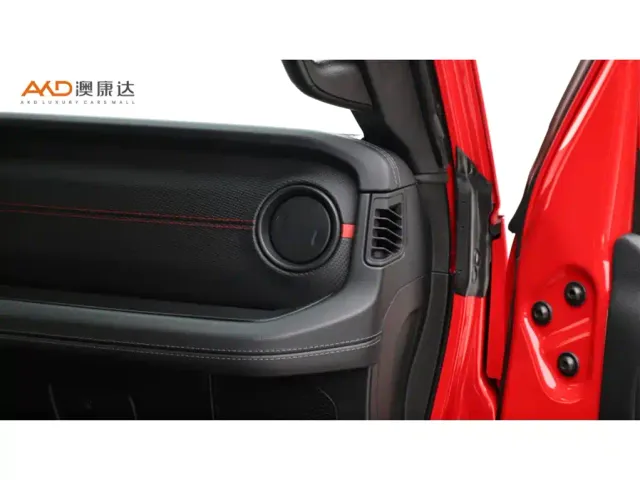 Jeep Wrangler — Фото автомобиля 9
