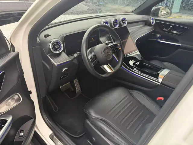 Mercedes-Benz E-Class — Фото автомобиля 5