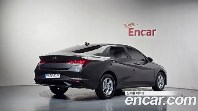 Hyundai Avante CN7 — Фото автомобиля 2