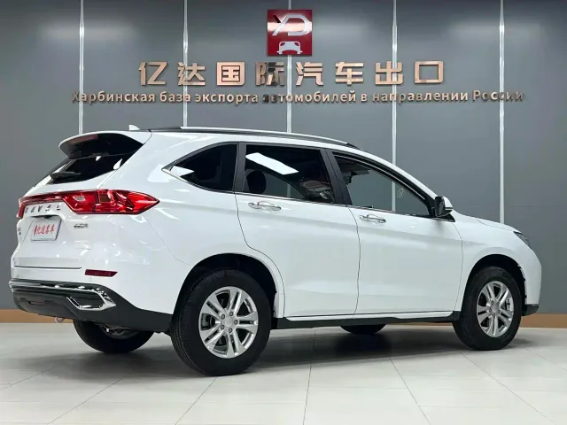 Haval M6 — Фото автомобиля 5