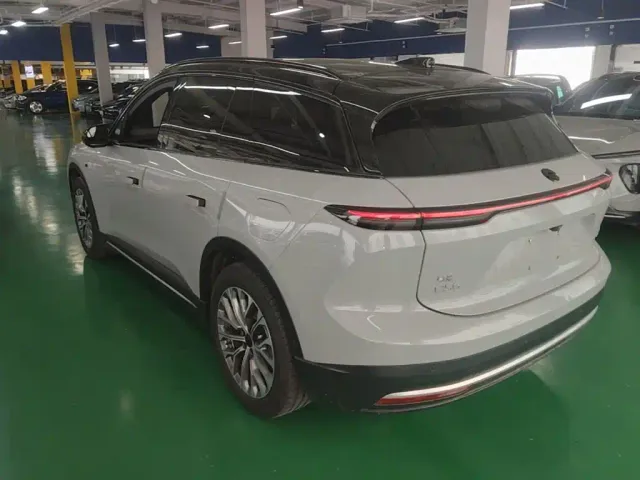 Nio ES6 — Фото автомобиля 4
