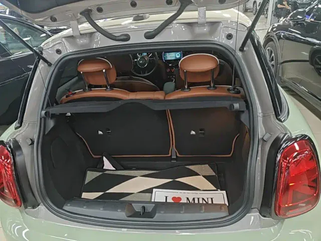 MINI Hatch — Фото автомобиля 18