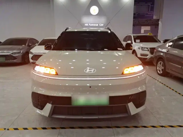 Hyundai ELEXIO — Фото автомобиля 2