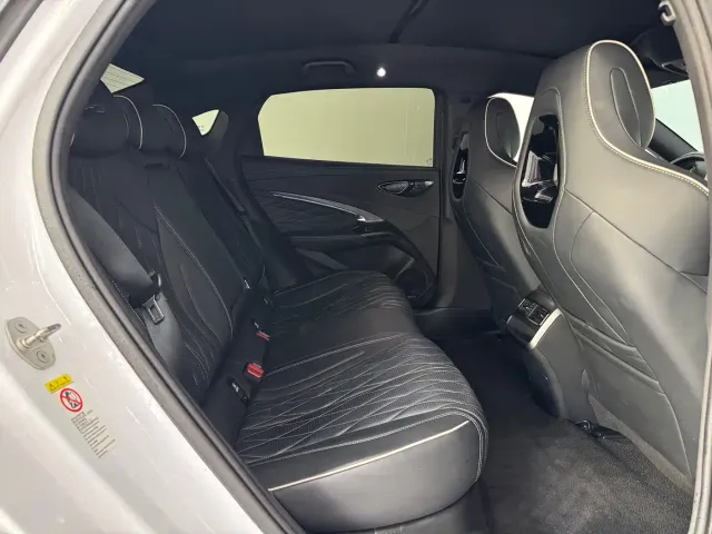 BYD Seal — Фото автомобиля 12