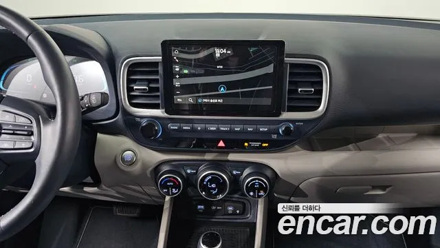 Hyundai Venue — Фото автомобиля 13
