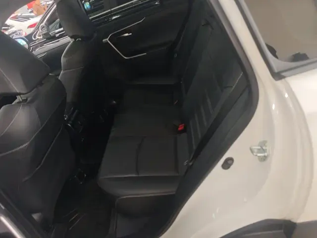 Toyota RAV4 — Фото автомобиля 16