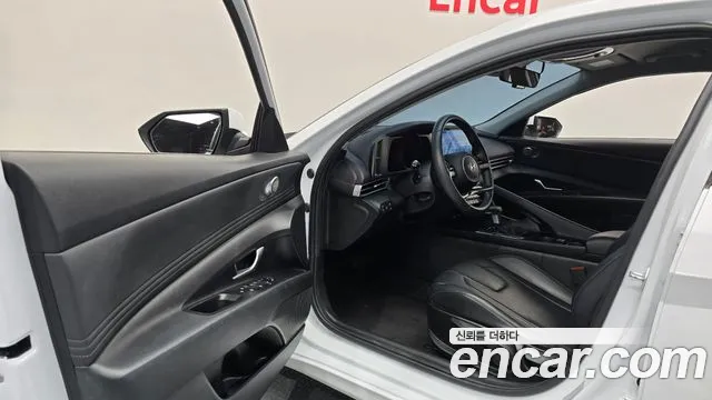 Hyundai AVANTE — Фото автомобиля 10