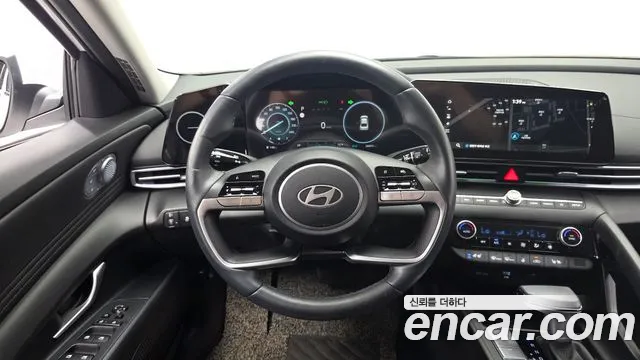 Hyundai AVANTE Новый Avante (CN7) — Фото автомобиля 12