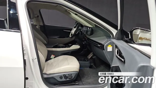 Kia EV6 — Фото автомобиля 18