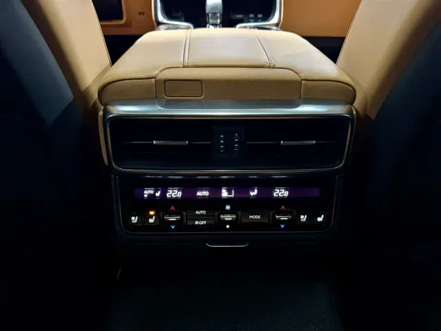 Lexus LX — Фото автомобиля 28
