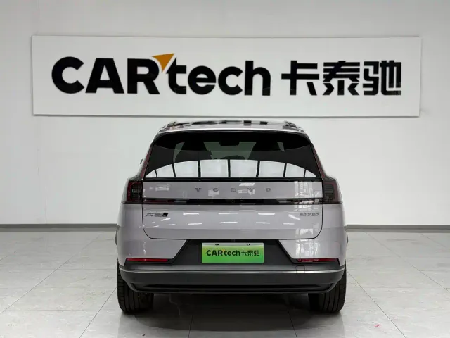 Volvo XC70 Plug-in Hybrid — Фото автомобиля 7