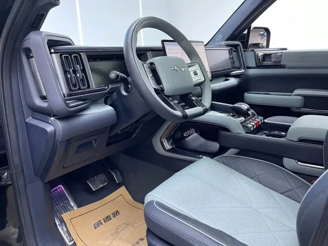 Fang Cheng Bao Leopard 5 2023 Explorer Edition — Фото автомобиля 12