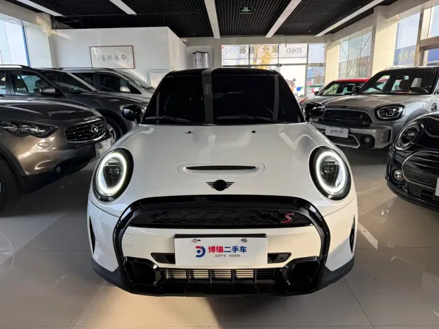 MINI Hatch — Фото автомобиля 2