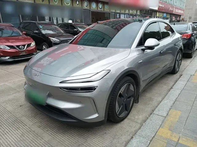 Фотография автомобиля — Onvo L60