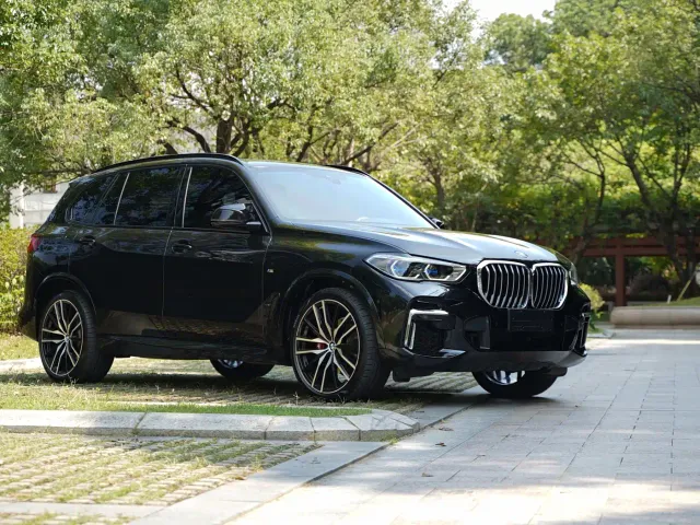 BMW X5 — Фото автомобиля 3