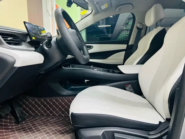 BYD Seal 05 DM-i — Фото автомобиля 7