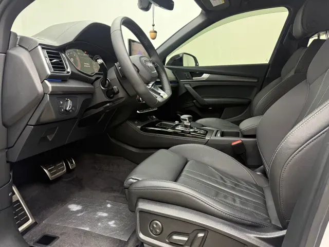 Audi Q5L — Фото автомобиля 15
