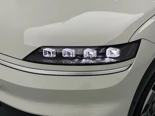 Hyundai ELEXIO — Фото автомобиля 12