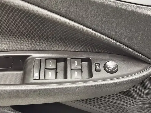Chevrolet Cavalier — Фото автомобиля 9