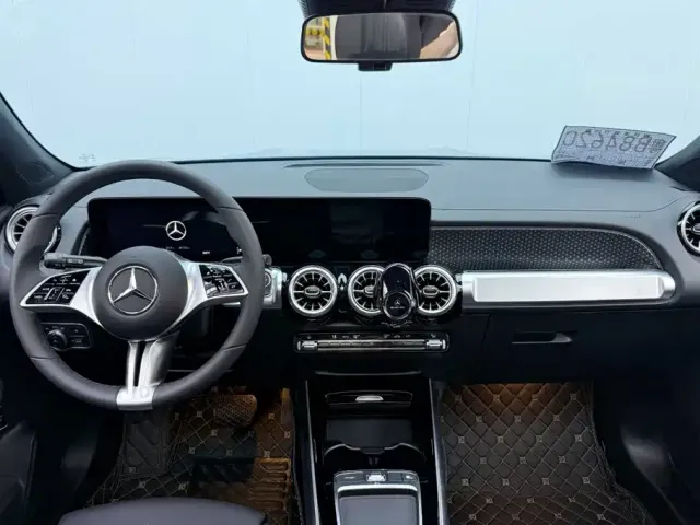 Mercedes-Benz GLB-Class — Фото автомобиля 8