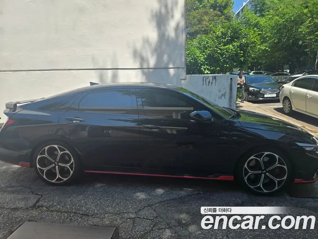Hyundai AVANTE — Фото автомобиля 3