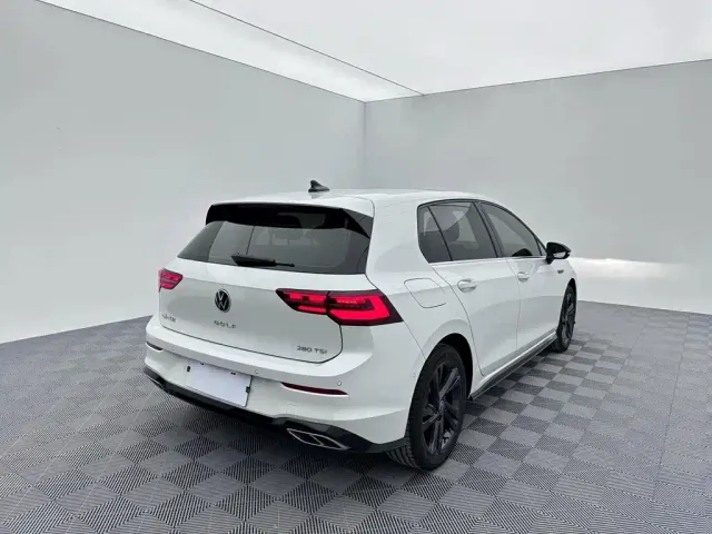Volkswagen Golf — Фото автомобиля 6
