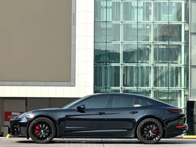 Porsche Panamera — Фото автомобиля 13