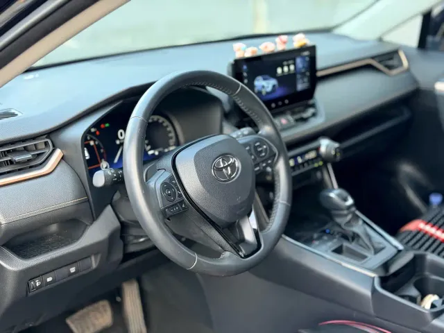 Toyota Wildlander — Фото автомобиля 9