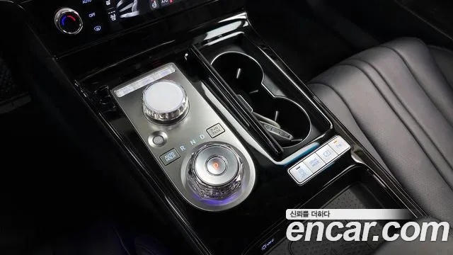 Genesis G80 Бензин 2.5 турбо 2WD — Фото автомобиля 9