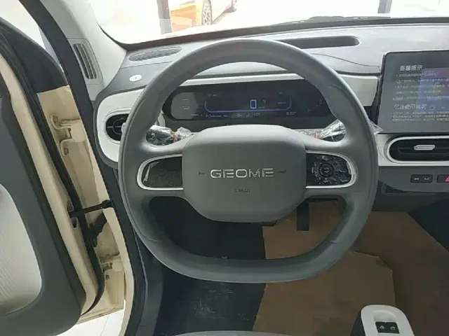 Geely Panda — Фото автомобиля 10