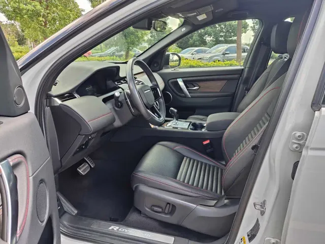 Land Rover Discovery Sport — Фото автомобиля 8