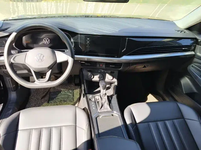 Volkswagen Passat — Фото автомобиля 9