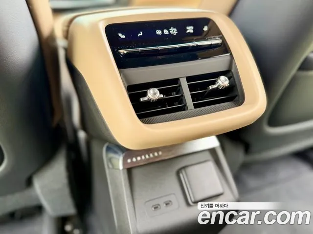 Cadillac Lyriq Lyriq Sport — Фото автомобиля 20