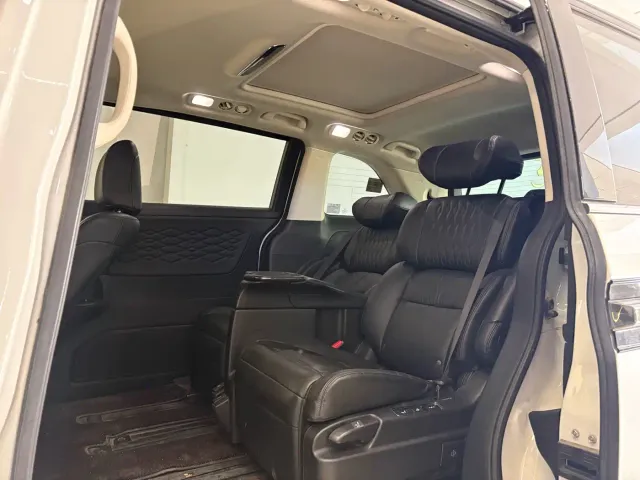 Honda Elysion — Фото автомобиля 9