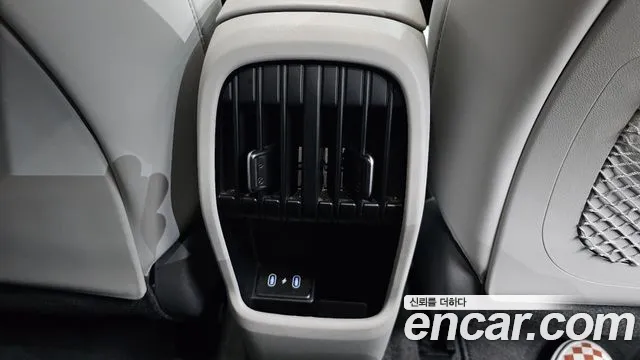 Hyundai Kona Kona (SX2) Бензин 2.0 2WD — Фото автомобиля 28