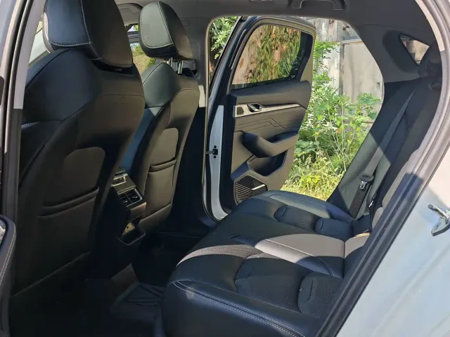 Geely Xingrui — Фото автомобиля 12