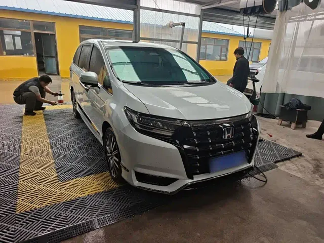Honda Elysion — Фото автомобиля 7