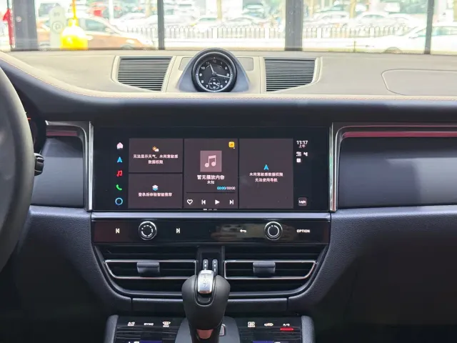 Porsche Macan — Фото автомобиля 19