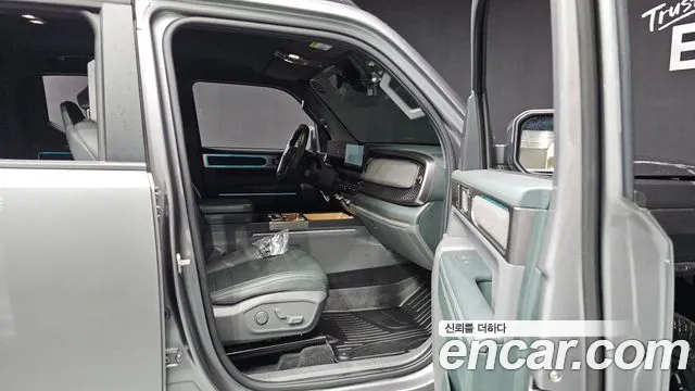 Kia Tasman Tasman 2.5T Бензин 4WD — Фото автомобиля 17
