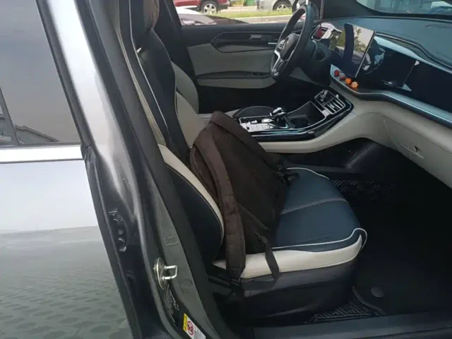 BYD Qin PLUS — Фото автомобиля 24