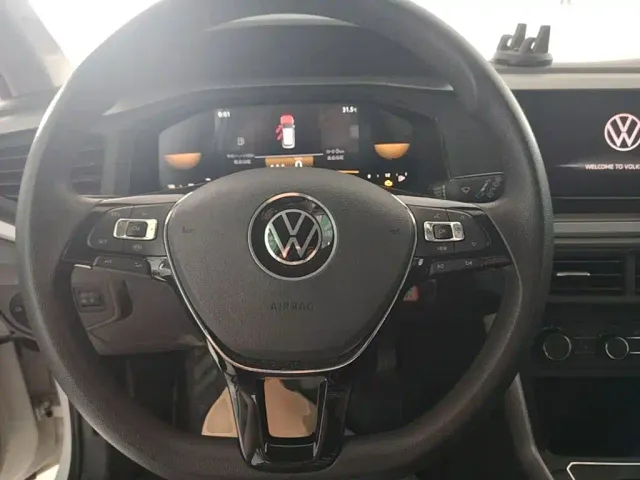 Volkswagen Polo — Фото автомобиля 10