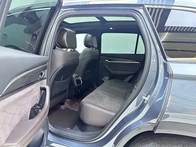 Geely Xingyue L — Фото автомобиля 9