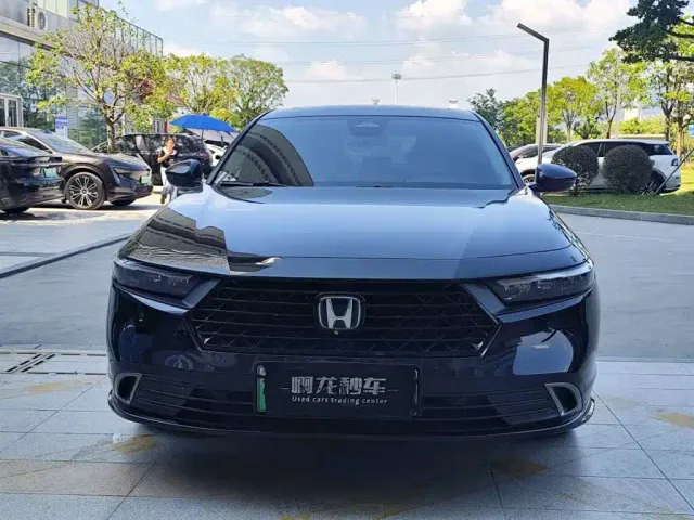 Honda Accord — Фото автомобиля 2