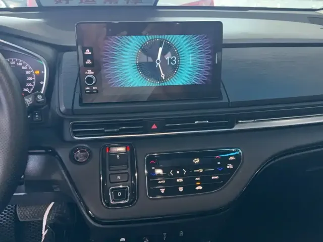 Honda Elysion — Фото автомобиля 5