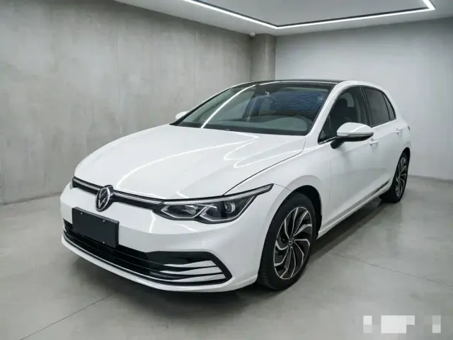 Фотография автомобиля — Volkswagen Golf