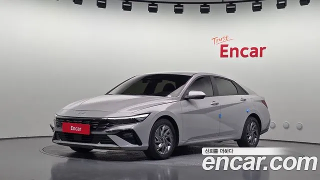 Фотография автомобиля — Hyundai Avante CN7