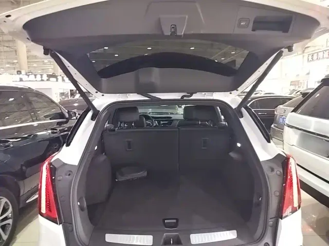 Cadillac XT5 — Фото автомобиля 18