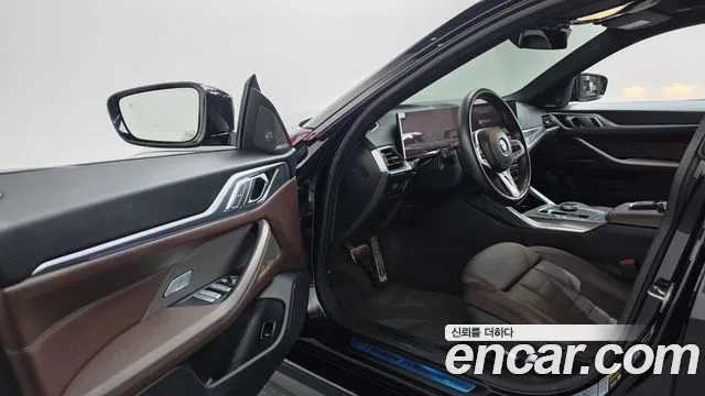 BMW i4 — Фото автомобиля 15