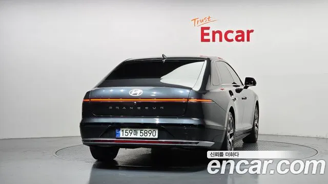 Hyundai Grandeur GN7 — Фото автомобиля 4