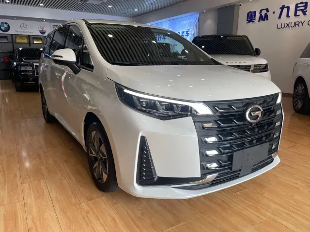 GAC Trumpchi M6 — Фото автомобиля 3